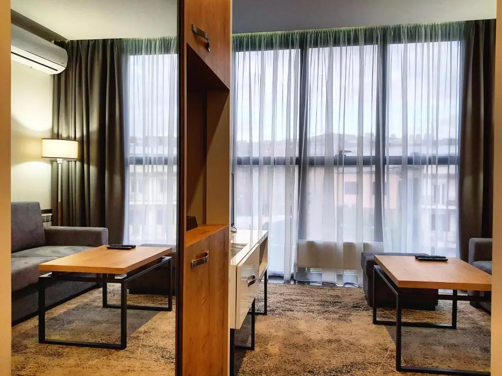 آلفا ایروان