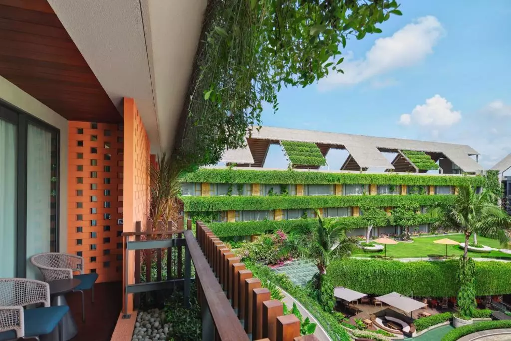 الافت بالی کوتا ات بیچ واک