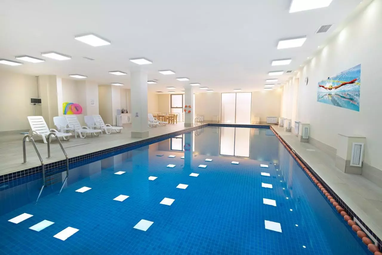 آنی سنترال این ایروان