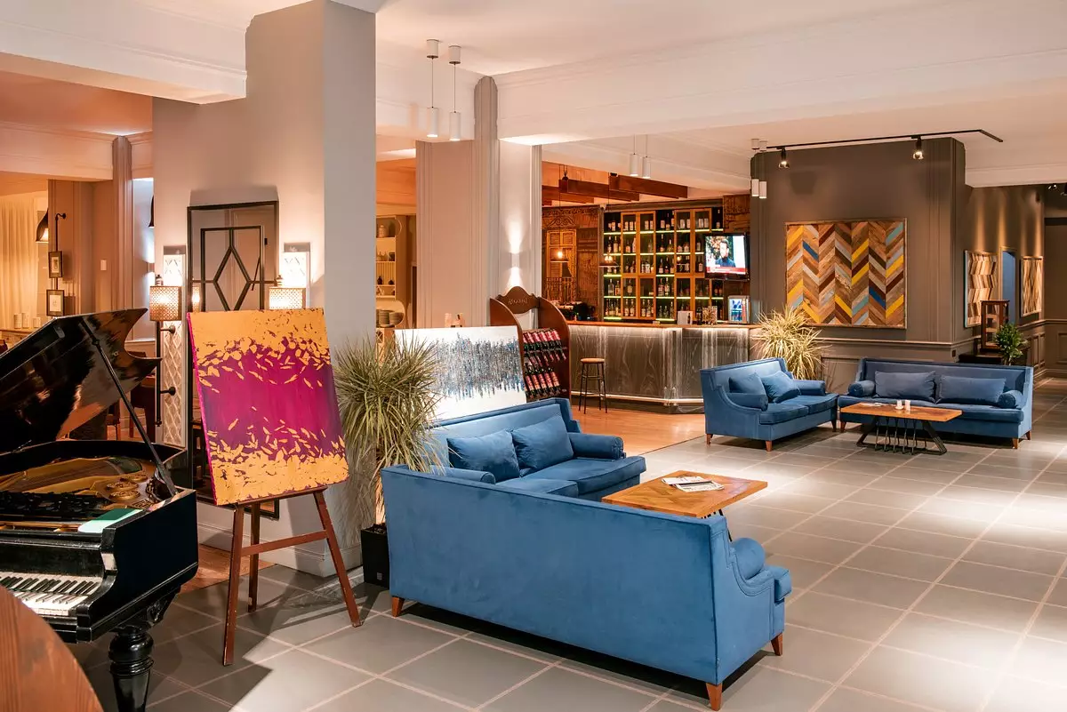 بست وسترن آرت تفلیس