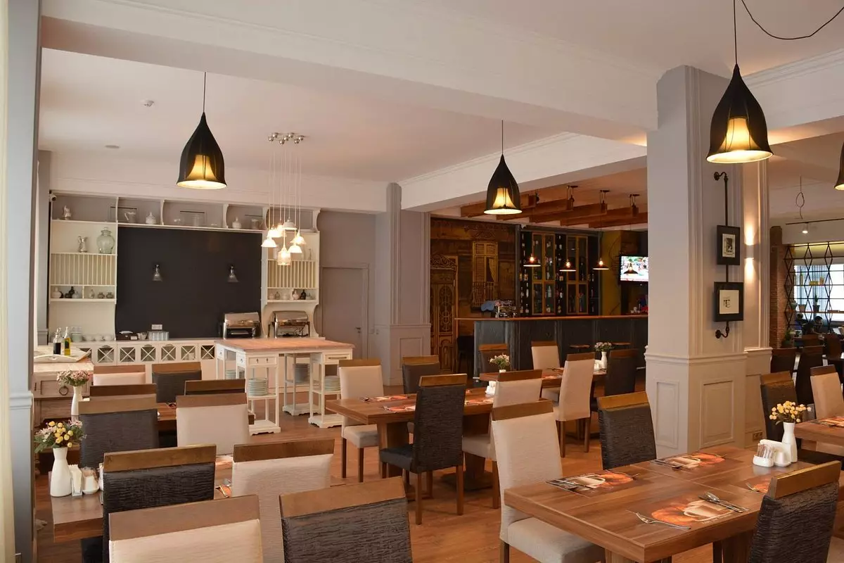 بست وسترن آرت تفلیس