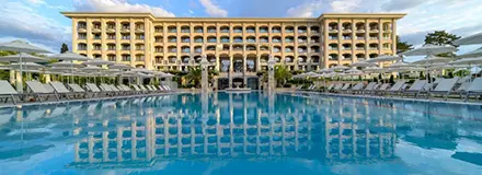 هتل آستور گاردن وارنا