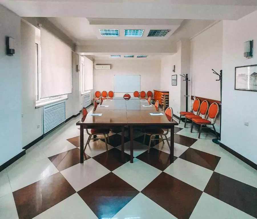 آویاترنس ایروان