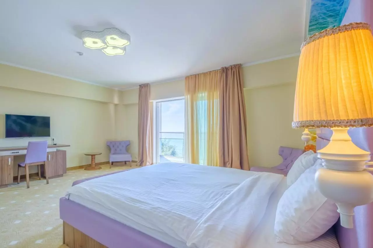 کاستلو مار باتومی