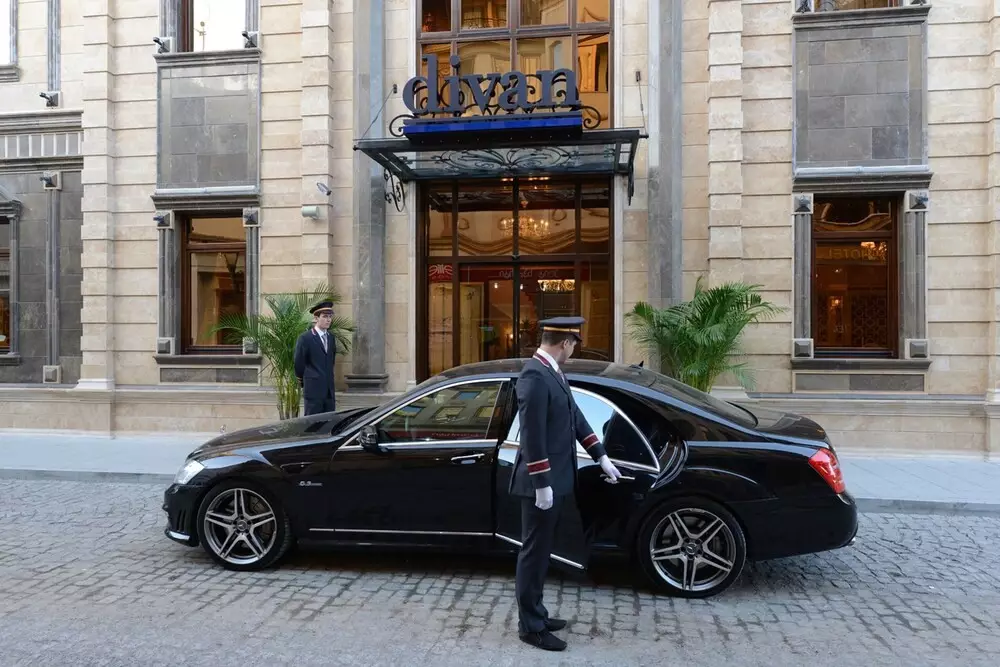 دیوان سوئیت باتومی