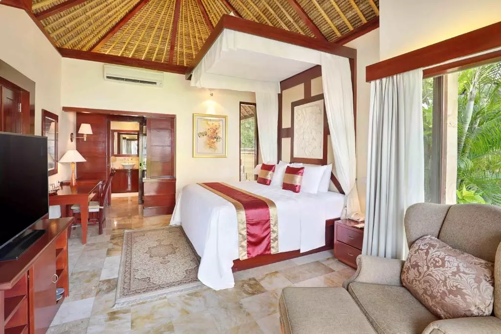 دیسکاوری کارتیکا پلازا کوتا بالی