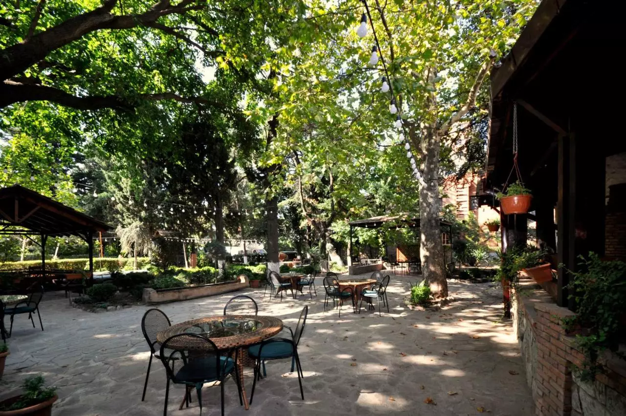 ال بوتیک تفلیس