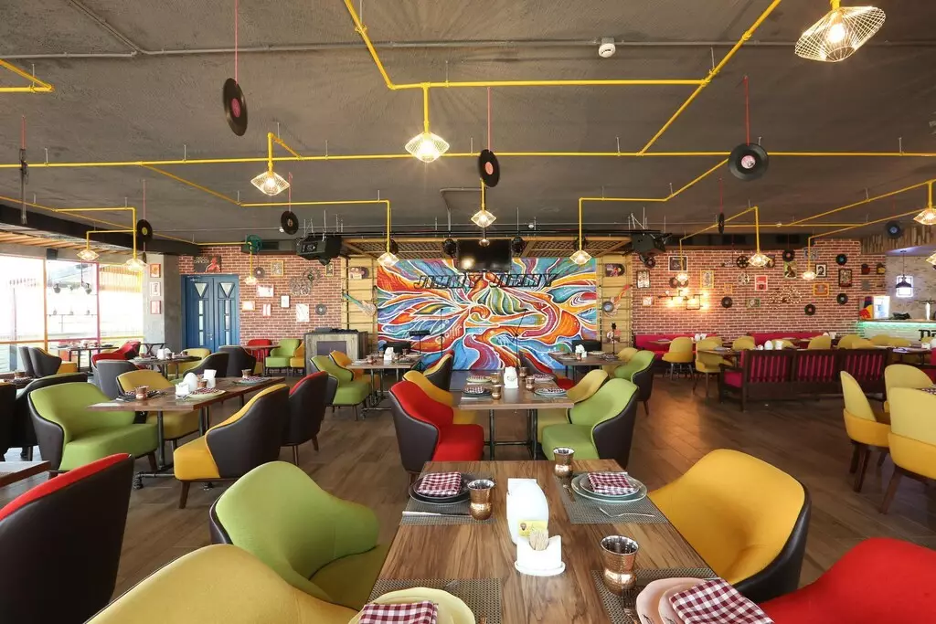 گلدن پالاس تفلیس