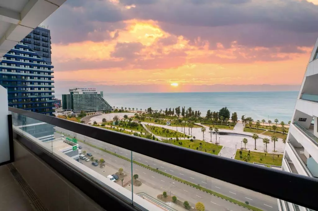 گرنجور باتومی