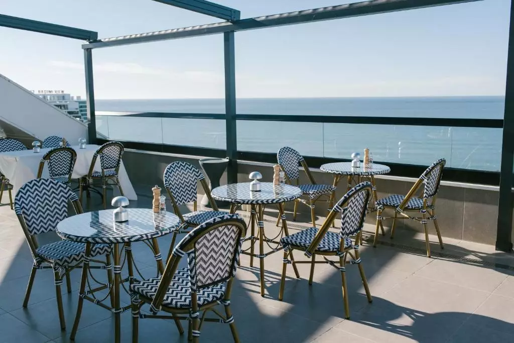 گرنجور باتومی