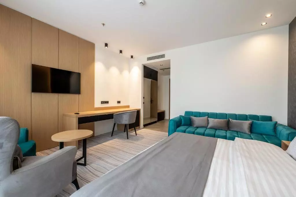 گرنجور باتومی