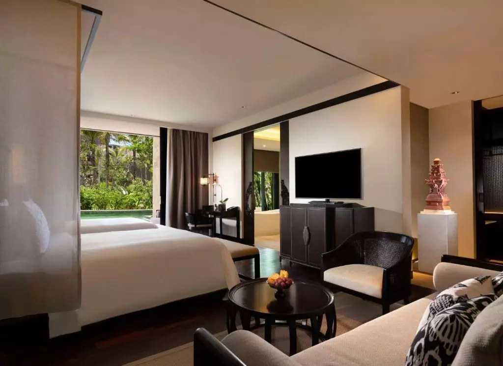 آپوروا کمپنسکی بالی