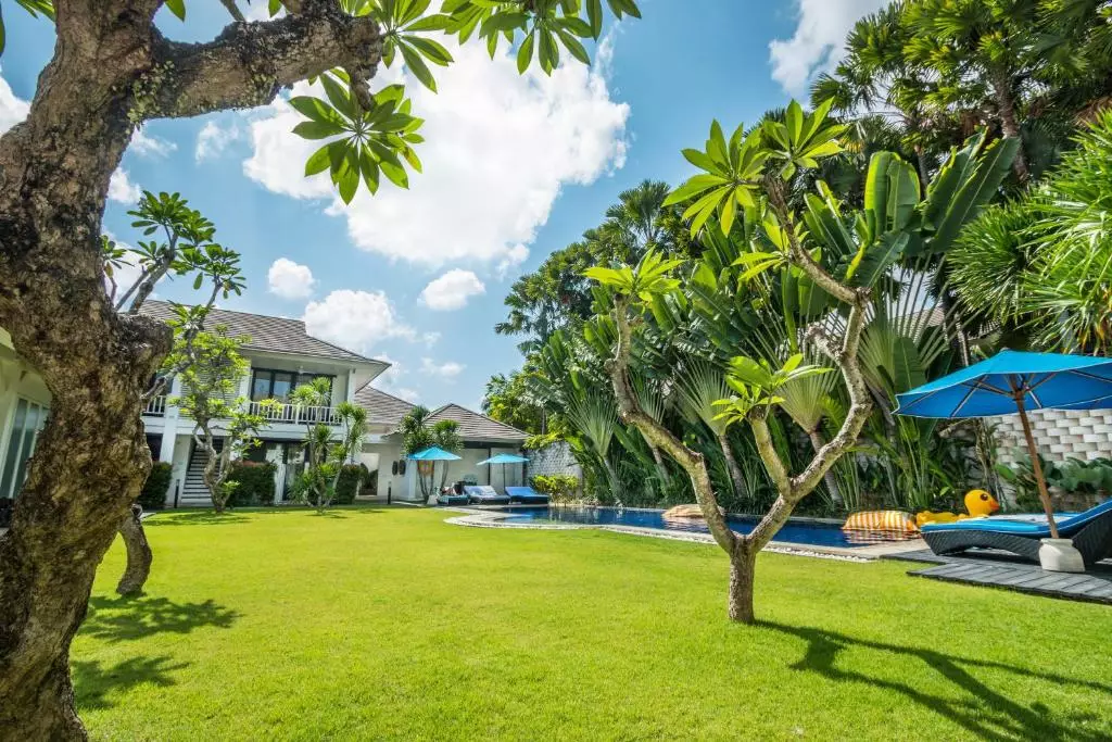 مونتیگو ریزورت سمینیاک بالی