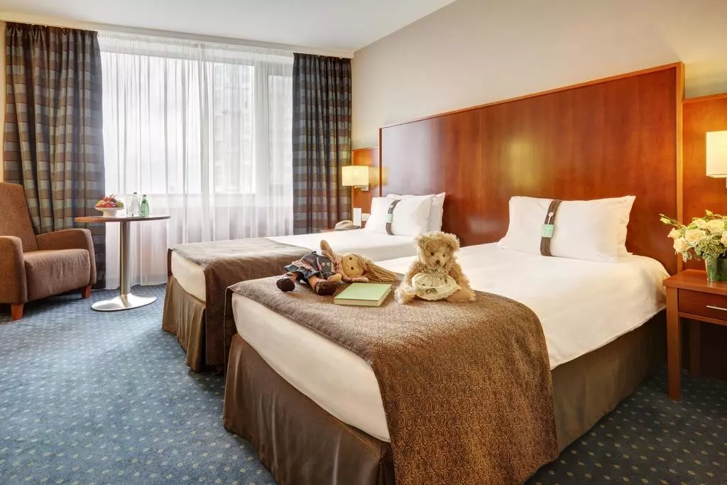 هالیدی این سوکولنیکی