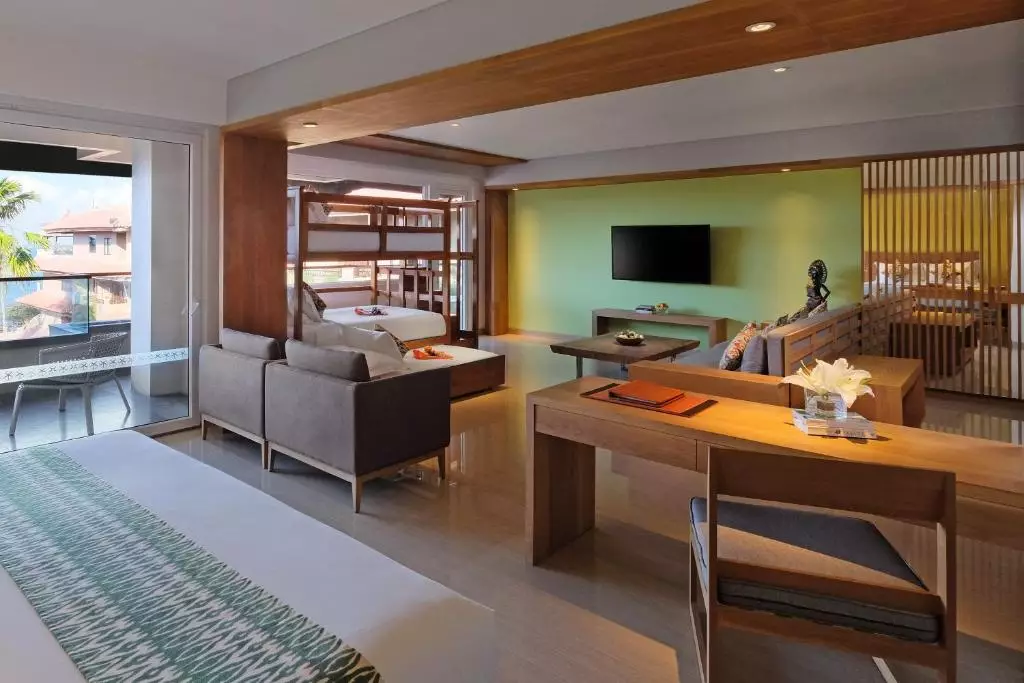 نیکو بالی بنوآ بیچ