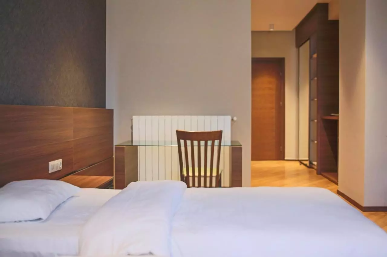 نینا پالاس تفلیس