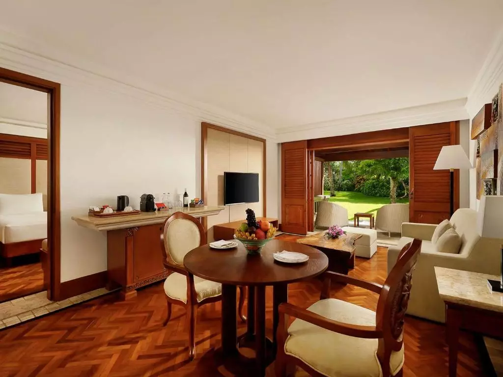 نوسا دوا بیچ بالی