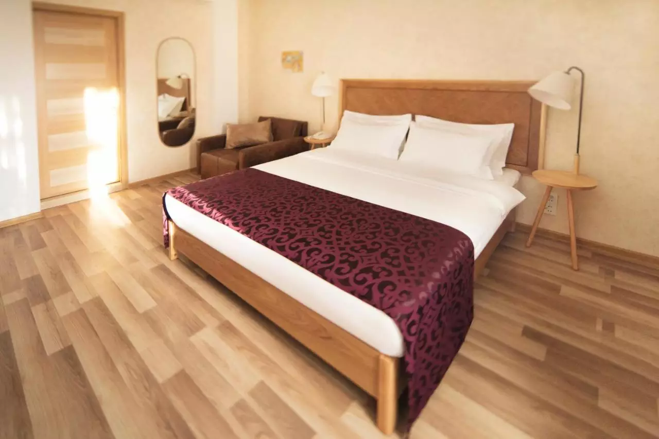 اورنامنت بوتیک تفلیس