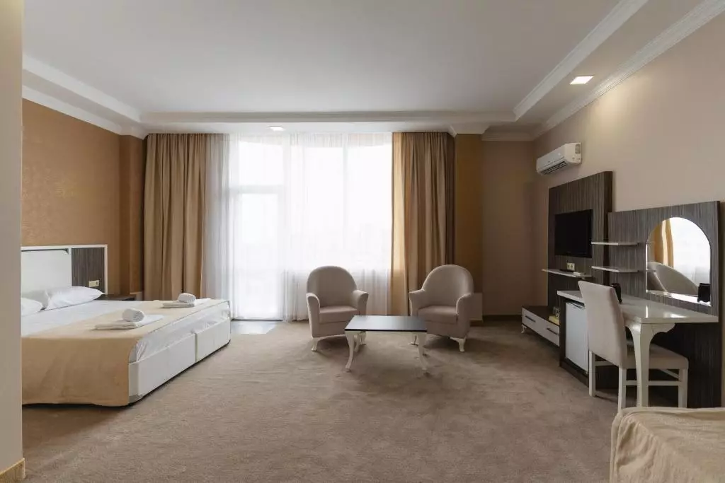 گرند جورجین پالاس باتومی