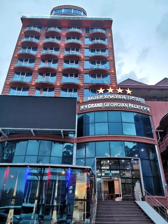 گرند جورجین پالاس باتومی