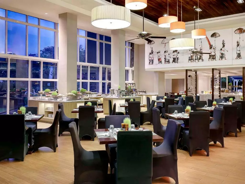 پولمن بالی لگیان بیچ