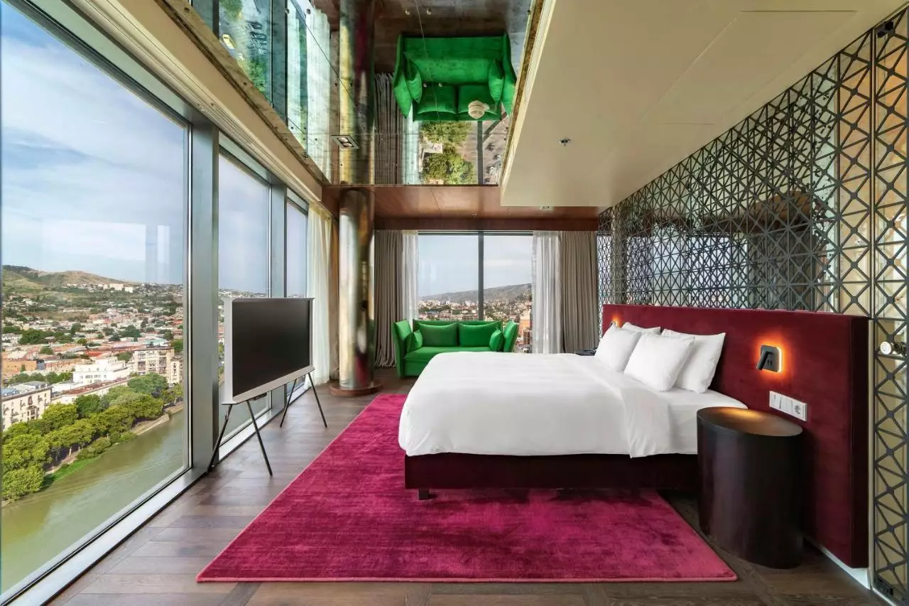 ردیسون بلو ایوریا تفلیس