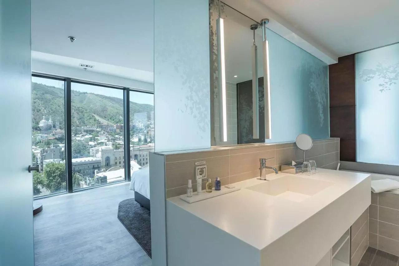 ردیسون بلو ایوریا تفلیس