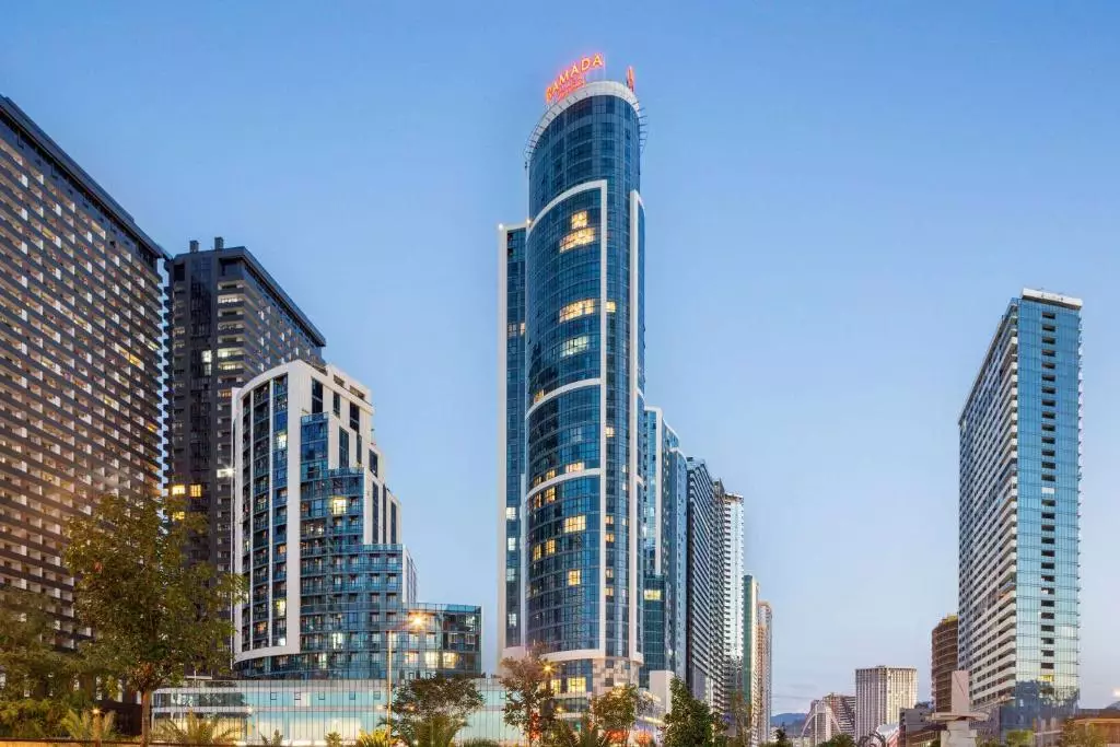 رامادا پلازا باتومی