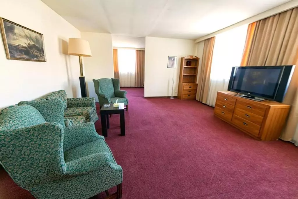 رجینه ایروان