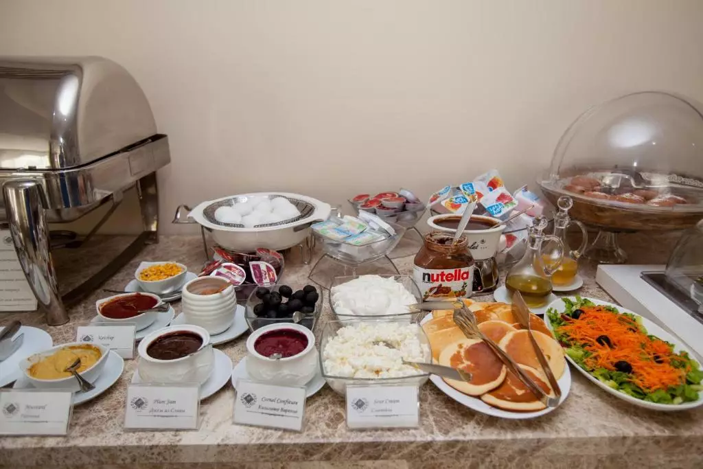 روستاولی پالاس تفلیس