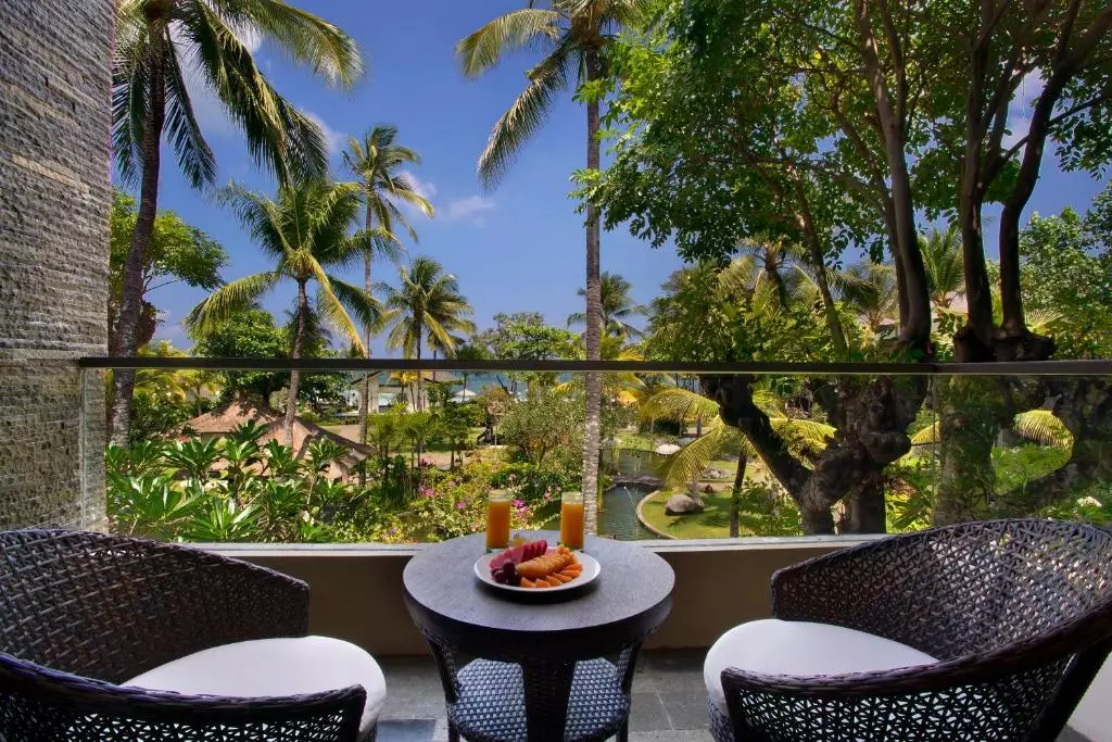 سمینیاک بیچ ریزورت بالی