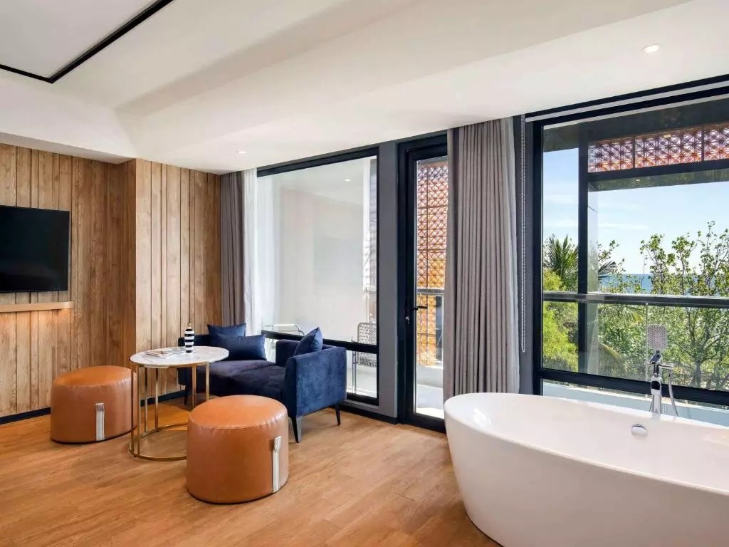 ترایب بالی کوتا بیچ