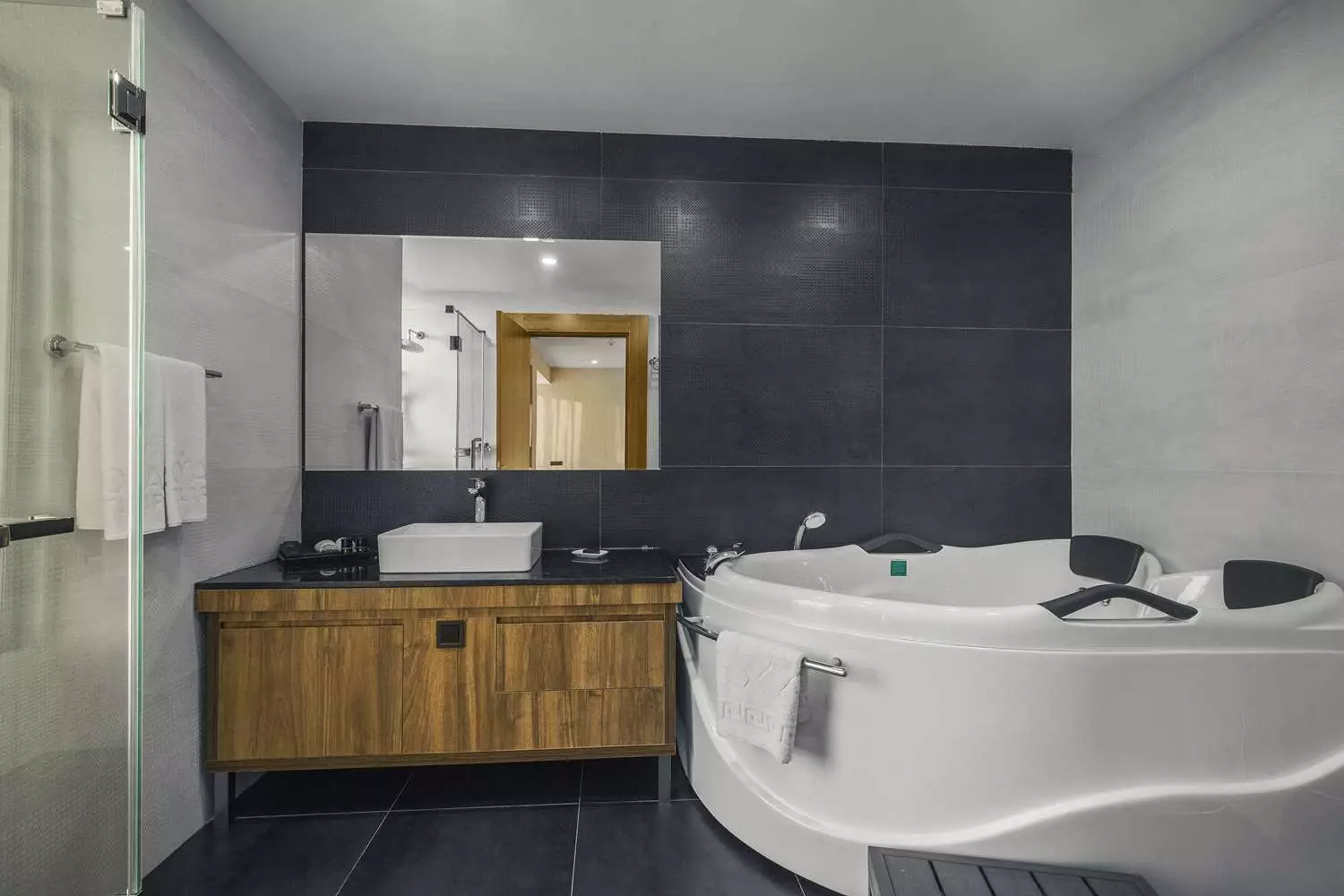 رویال تولیپ تفلیس