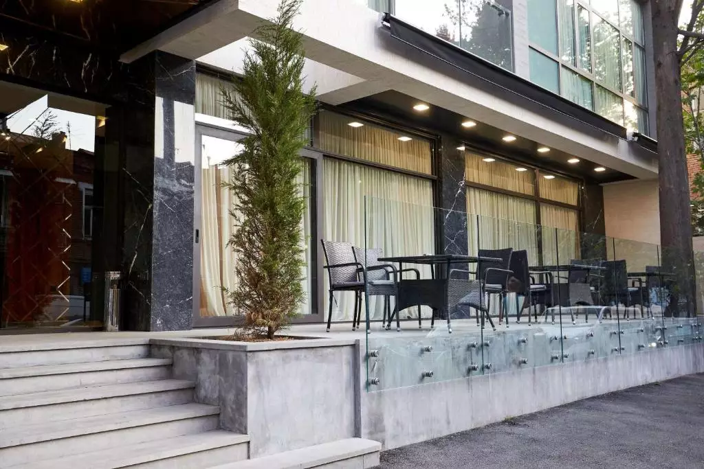 بست وسترن سیتی سنتر تفلیس