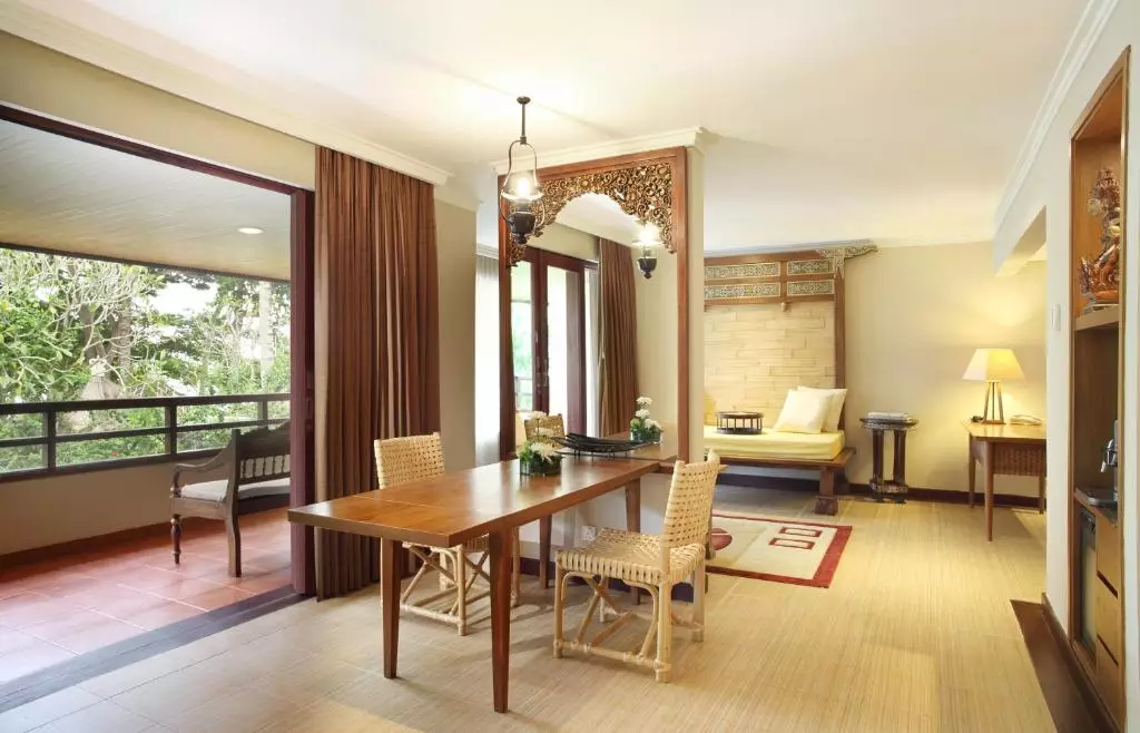 وستین ریزورت نوسا دوا بالی