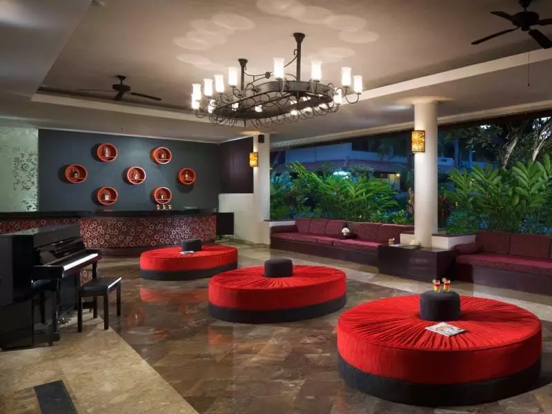 وایت رز کوتا ریزورت