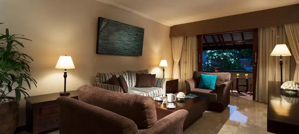 وایت رز کوتا ریزورت