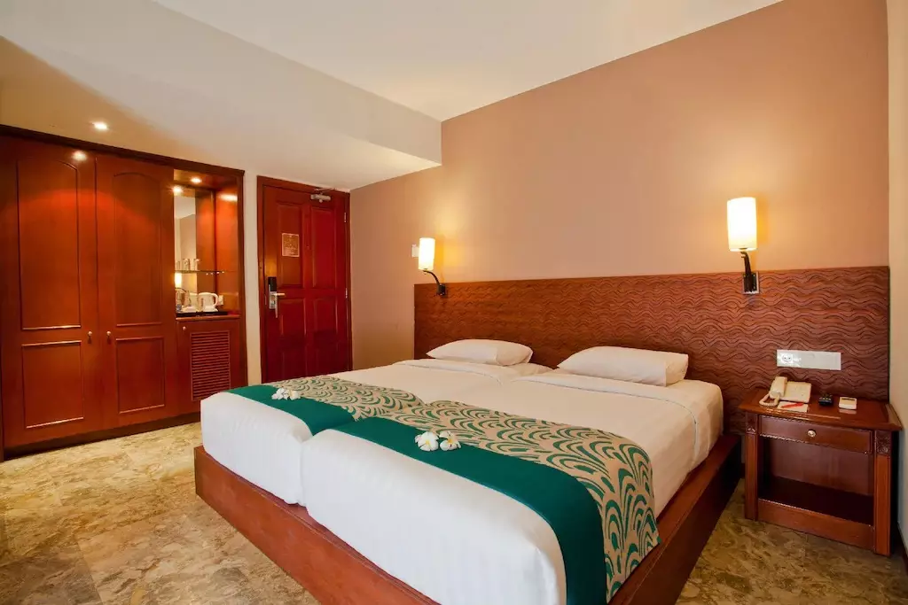 وایت رز کوتا ریزورت