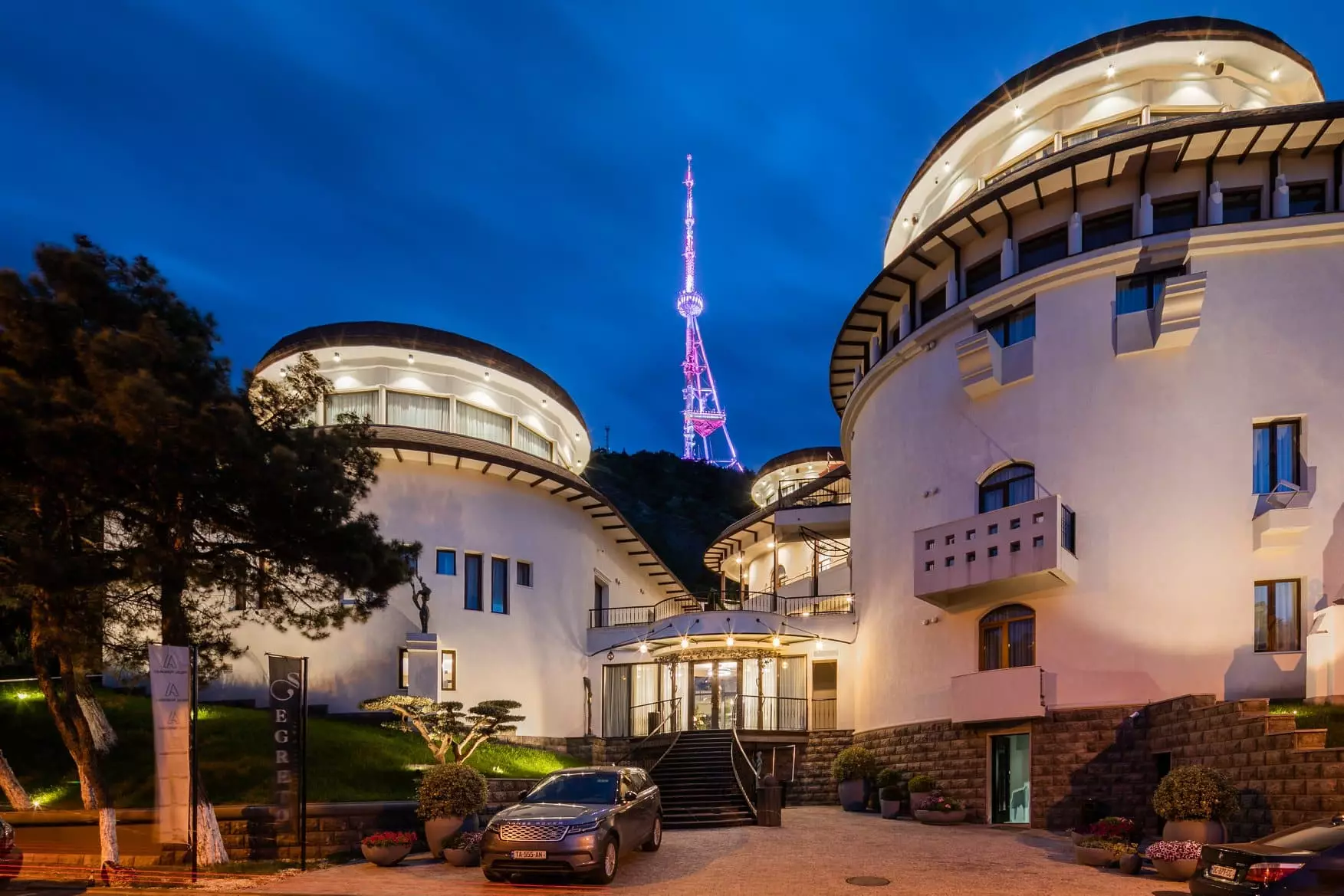 هتل آدامو تفلیس