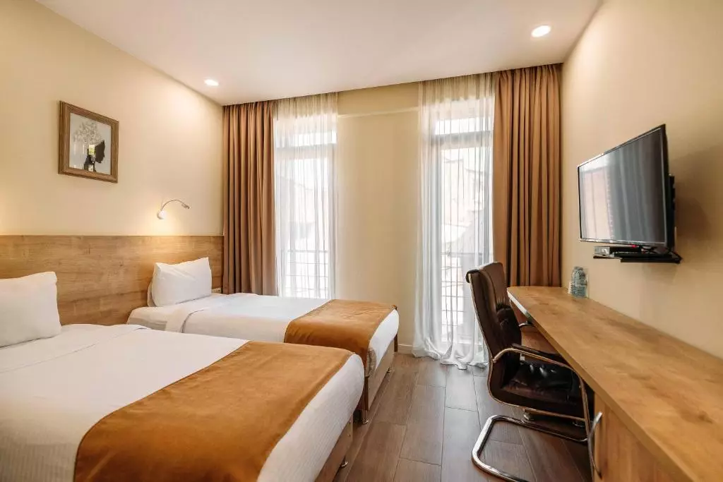 هتل بریج بوتیک تفلیس