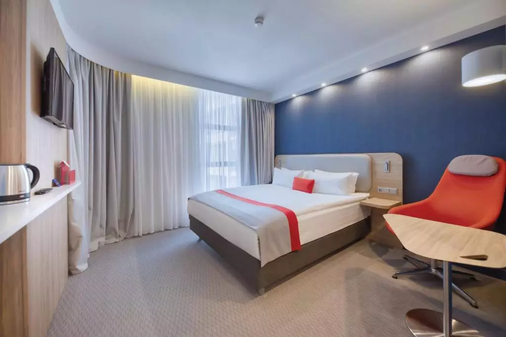 هالیدی این اکسپرس ایروان