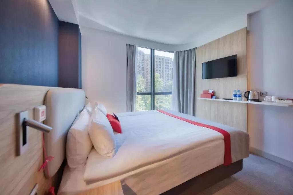 هالیدی این اکسپرس ایروان