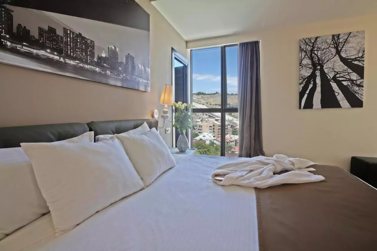 اپرا سوییت ایروان