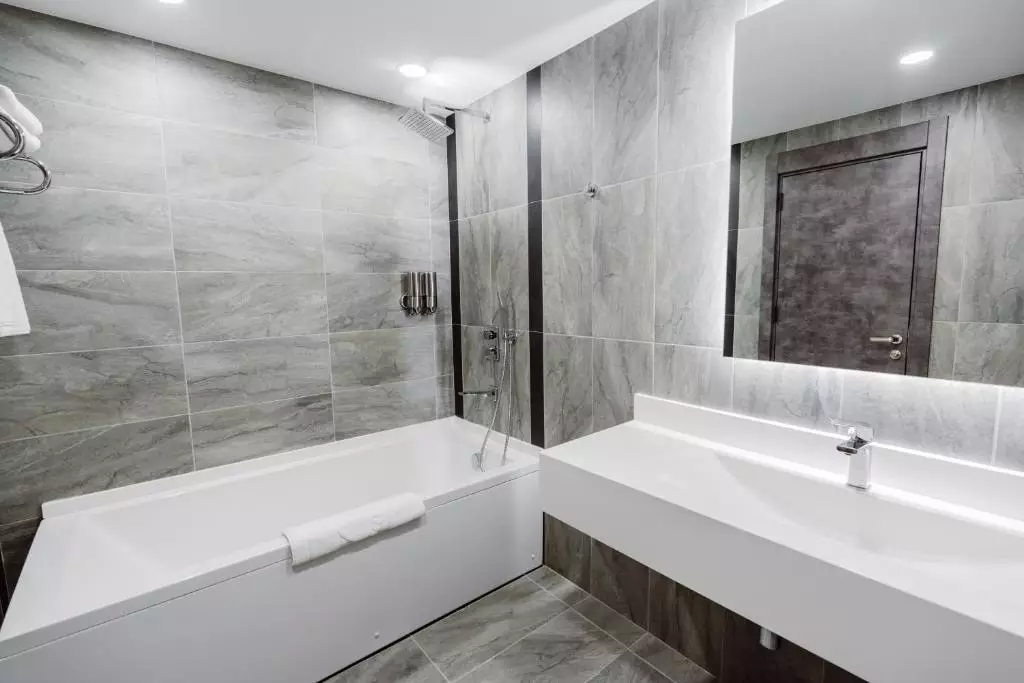 بست وسترن پلاس باتومی