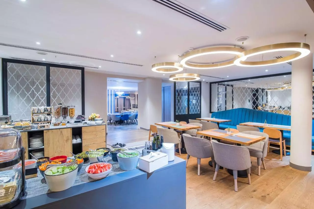 بست وسترن پلاس کانگرس ایروان