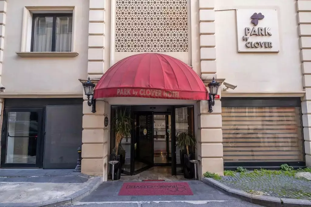 هتل پارک بای کلوور استانبول