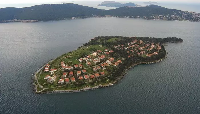 نمای هوایی از یک جزیره در استانبول