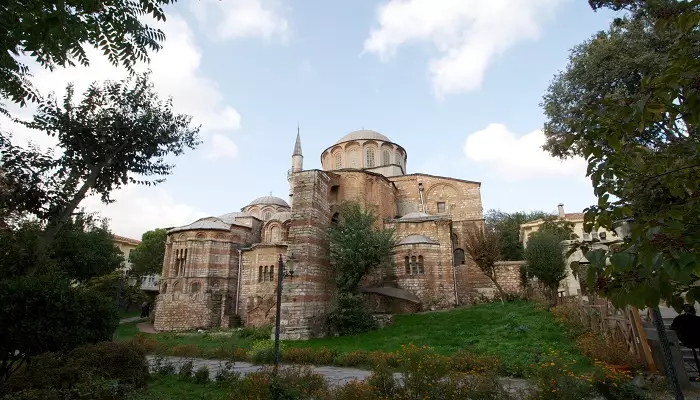 تصویری از کلیسای چورا