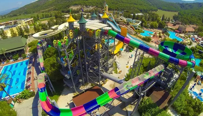 پارک آبی آکوا فانتزی کوش آداسی