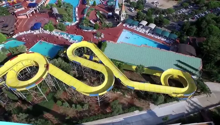 تصویری از پارک آبی آتلانتیس آکوا کوش آداسی